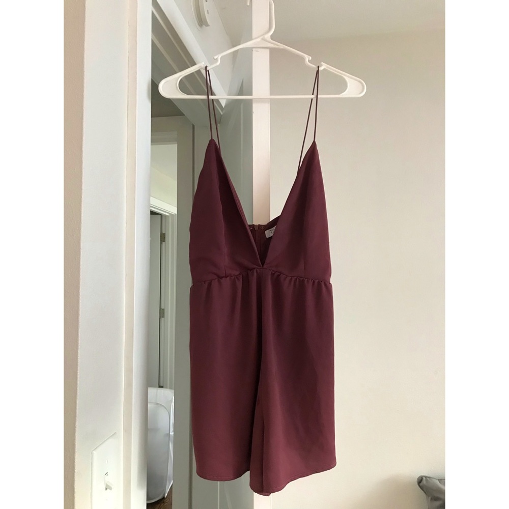 TOBI Plunging Romper in Mauve (size small/petite)